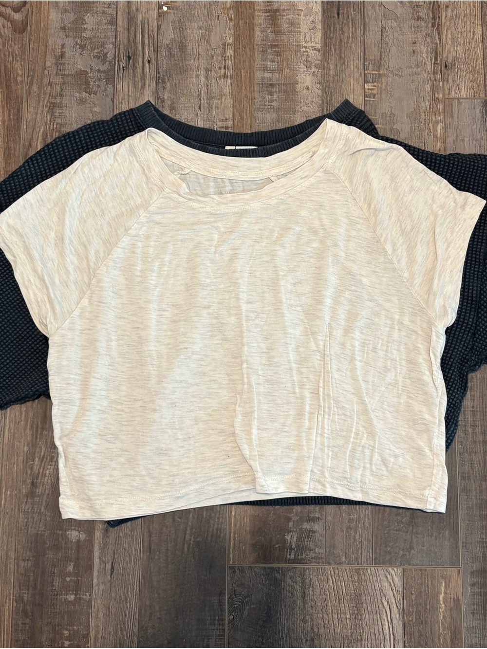 Offline by Aerie Crop Top Size Small Bundle of Four - Picture 3 of 4